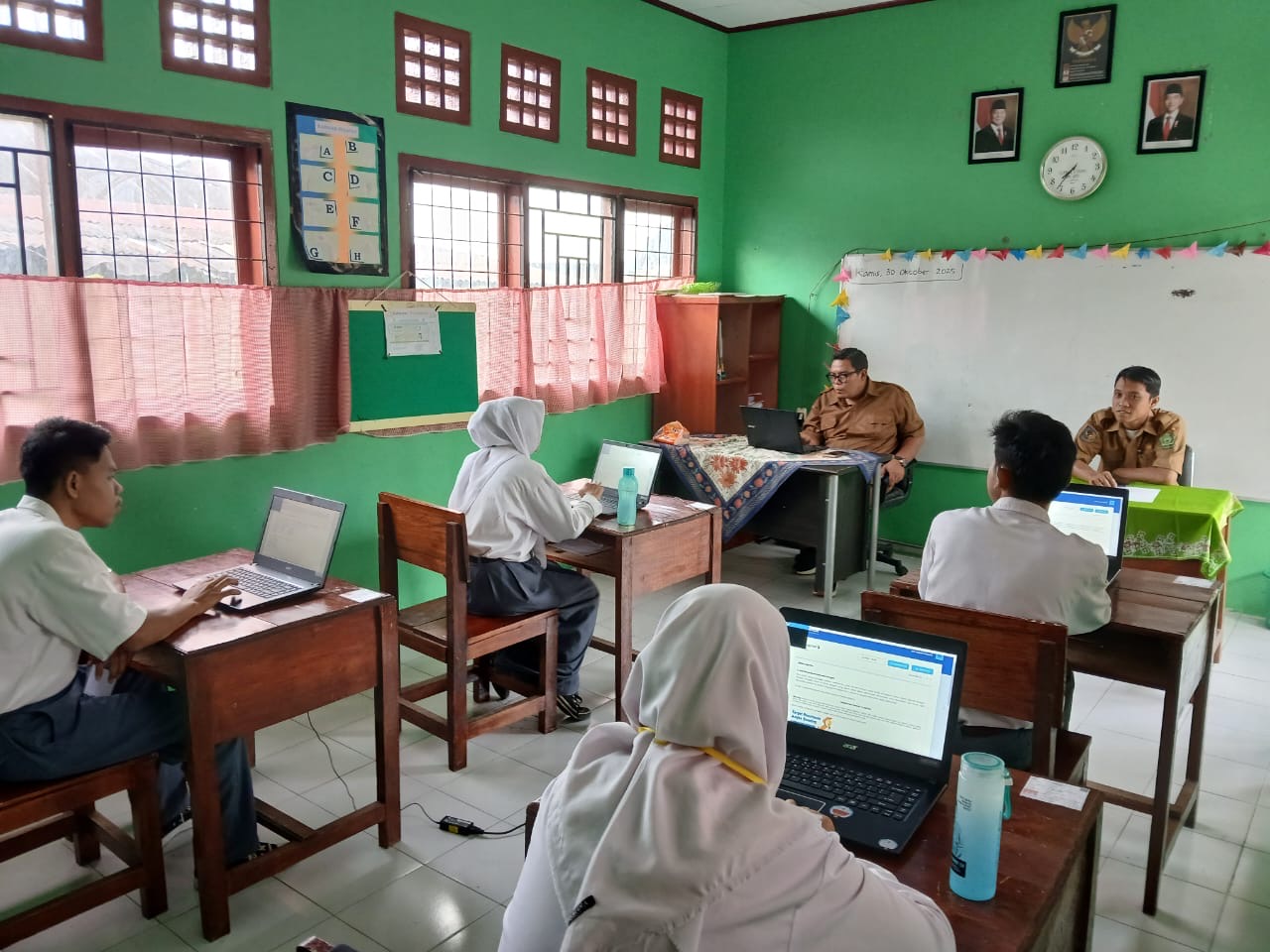 Pelaksanaan TKA (Tes Kemampuan Akademik) SLB Negeri 1 Lebong Berjalan dengan Lancar